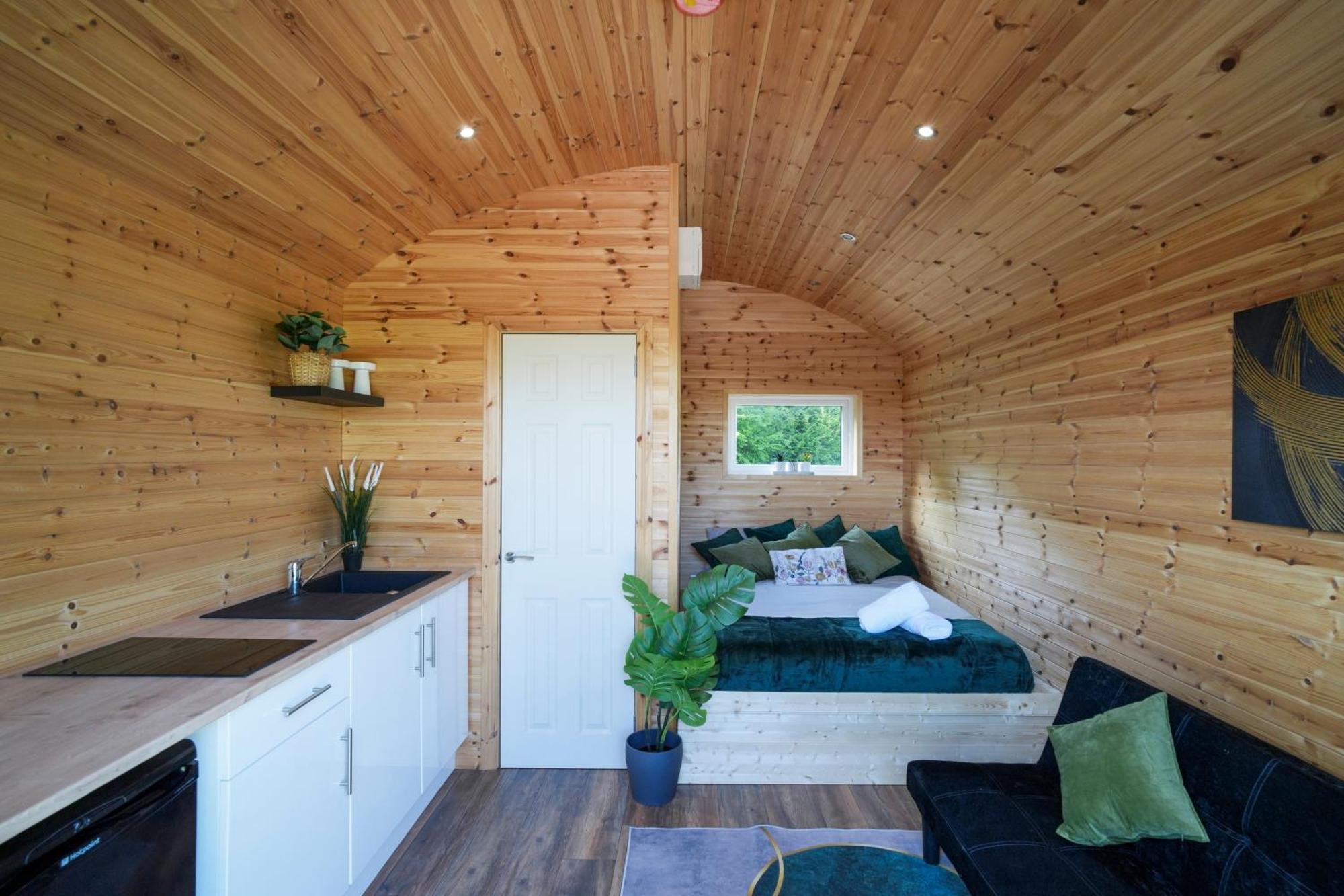 The Nest @The Outside Inn Mountfield Exterior photo