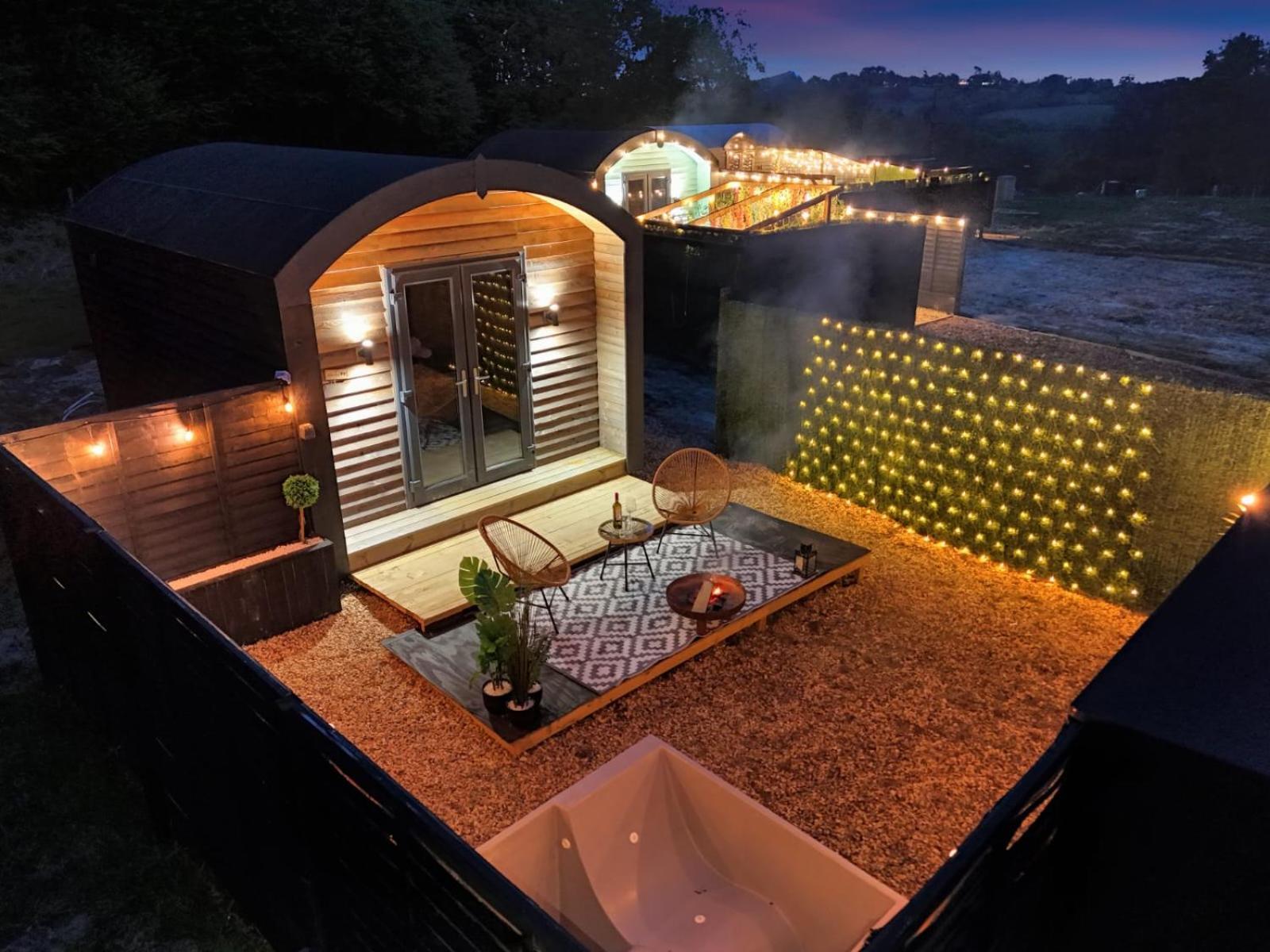 The Nest @The Outside Inn Mountfield Exterior photo